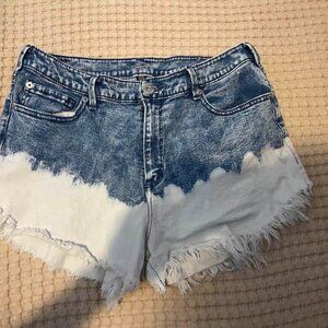 Womens INC Denim Ombre Jean Shorts Frayed Hem Size 12